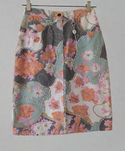 Load image into Gallery viewer, Vintage 1980 St.Germain Made in Italy
