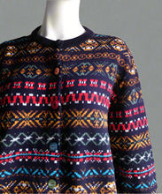 Load image into Gallery viewer, 90&#39;s Winter Cardigan

