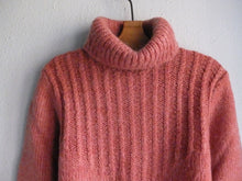 Load image into Gallery viewer, Raspberry Woollen Handmade
